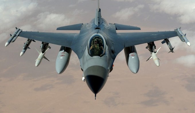 RMS F-16 Fighting Falcon Screensaver RMS F-16 Fighting Falcon Screensaver