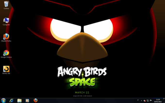 Angry Birds Space Wallpaper