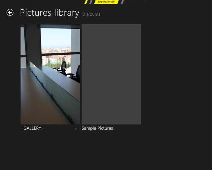 Photos Photos