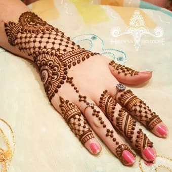 Hand Mehndi Design