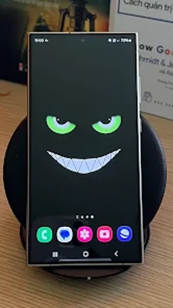 Silly Smiles Live Wallpapers