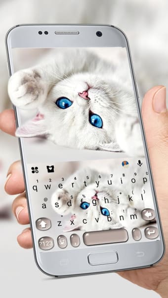 Innocent Cute Cat Keyboard Theme