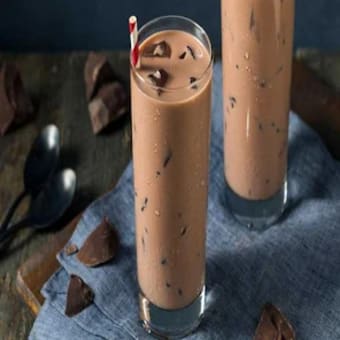 Chocolate milk - Chocolate mil