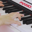 程序图标：Real Piano Musical HD Key…