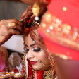 أيقونة البرنامج: বসর রতর মষট গলপ