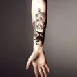 程序图标：Forearm Tattoos