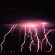 プログラムのアイコン：Lightning Storms Live Wal…
